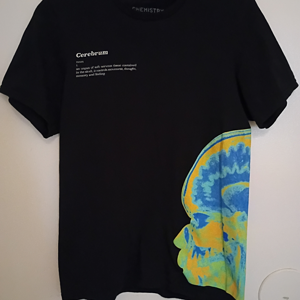 Chemistry Women's Black and Blue Graphic T-Shirt Sz S